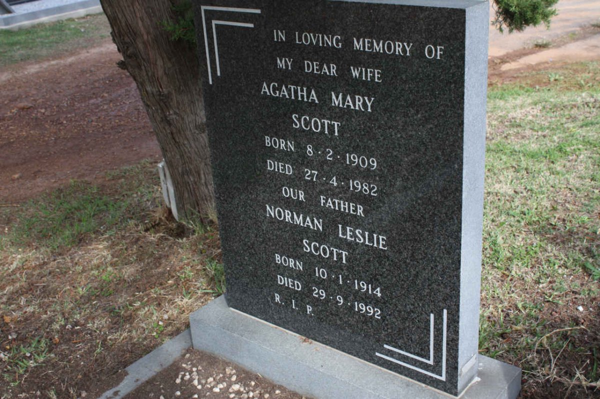 SCOTT Norman Leslie 1914-1992 &amp; Agatha Mary 1909-1982
