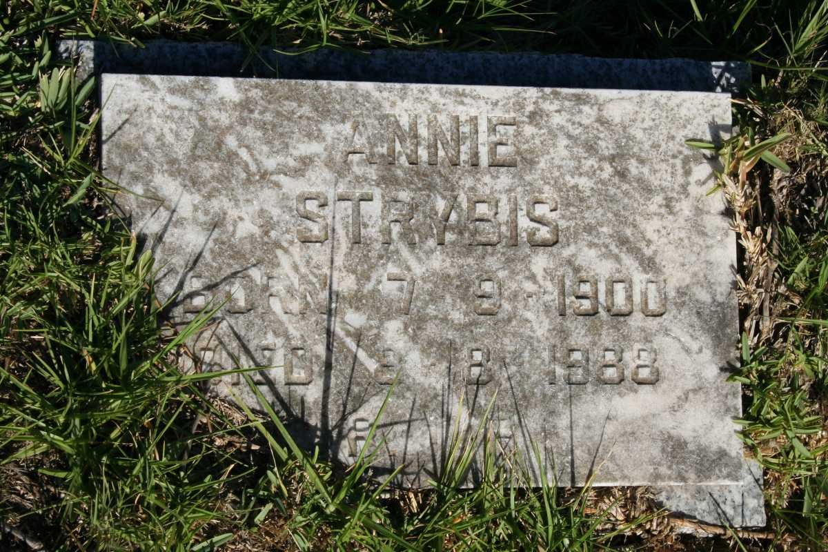 STRYBIS Annie 1900-1988
