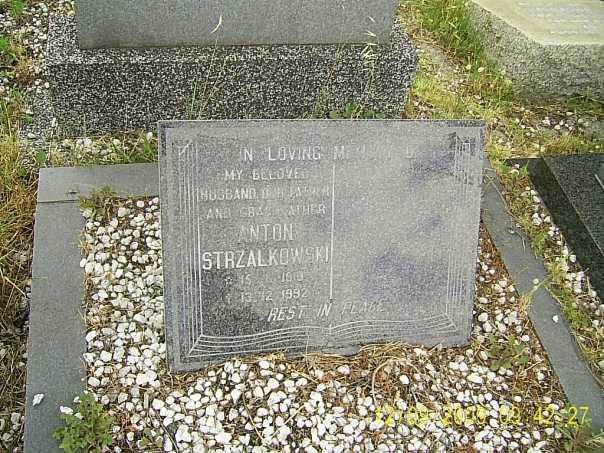 STRZALKOWSKI Anton 1918-1992