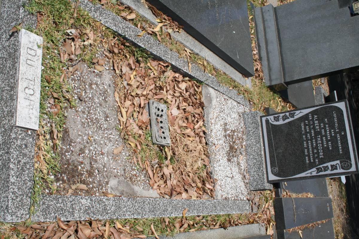 TOIT Albert Theodore, du 1956-1971