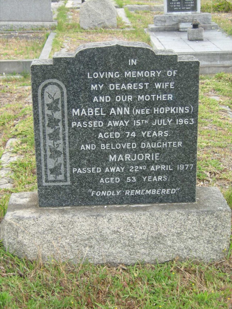 TUCKER Mabel Ann nee HOPKINS -1963 :: TUCKER Margorie -1977