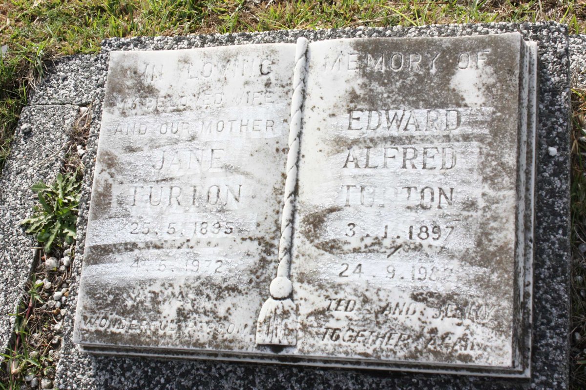 TURTON Edward Alfred 1897-1982 &amp; Jane 1895-1972