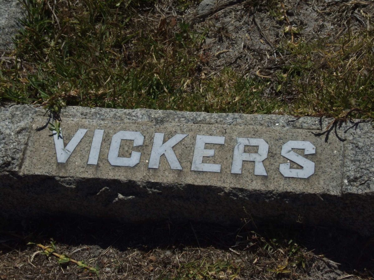 VICKERS ?