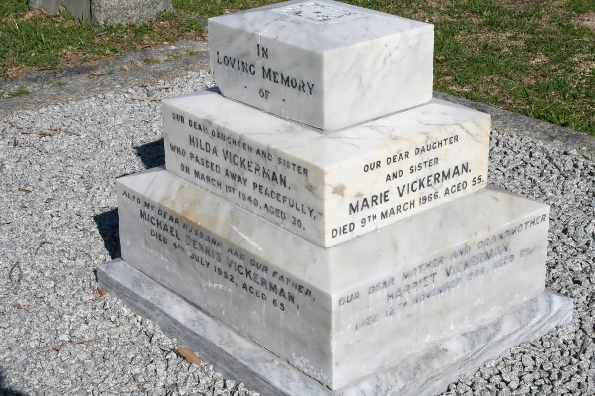 VICKERMAN Michael Dennis -1952 &amp; Harriet ? :: VICKERMAN Hilda -1940 :: VICKERMAN Marie -1966