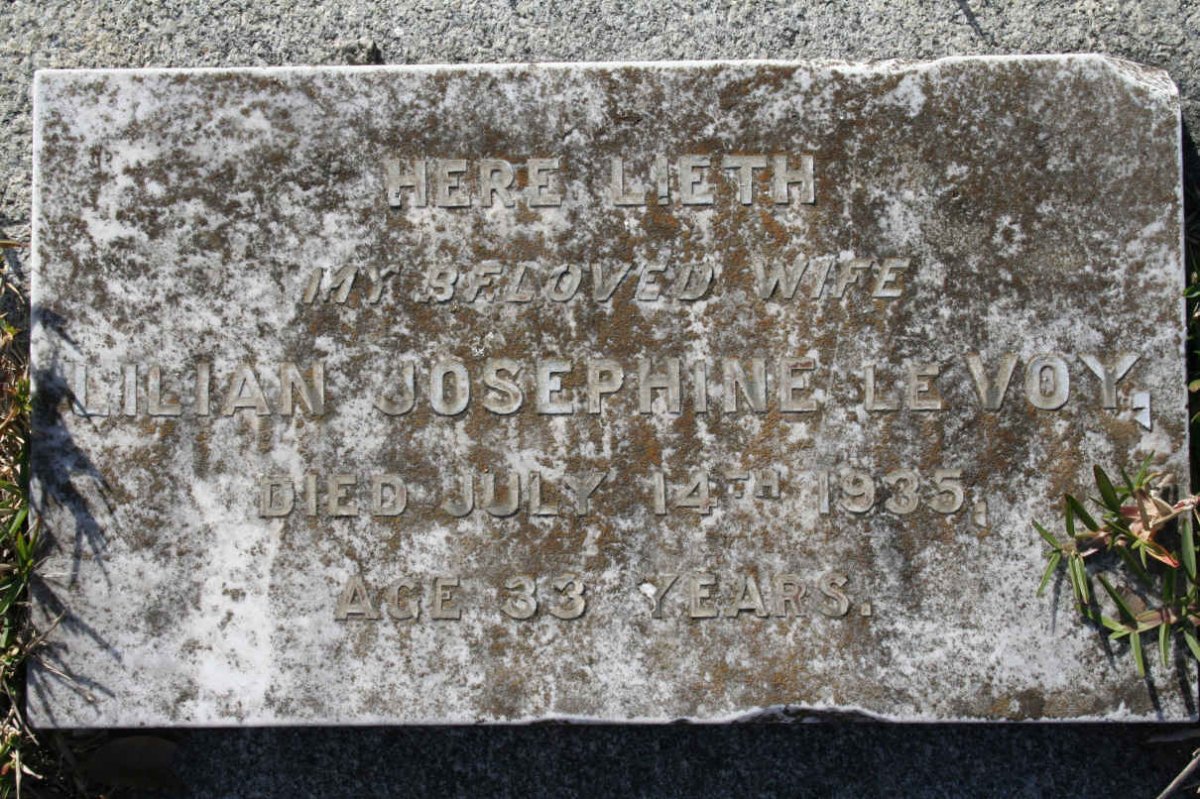 VOY Lilian Josephine, le 1902-1935