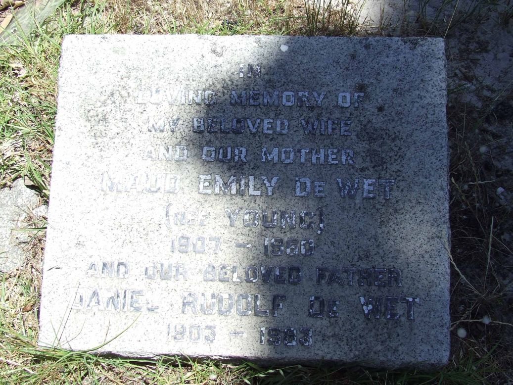 WET Daniel Rudolf, de 1903-1983 &amp; Maud Emily YOUNG 1907-1960