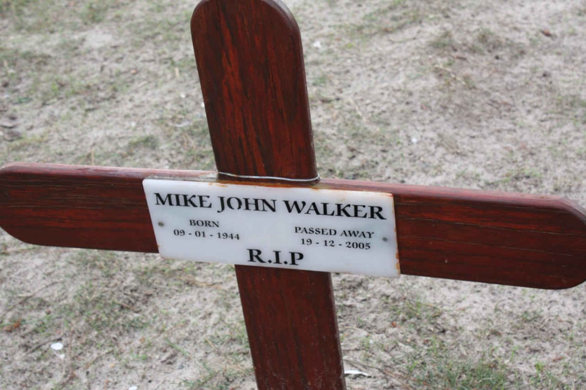 WALKER Mike John 1944-2005