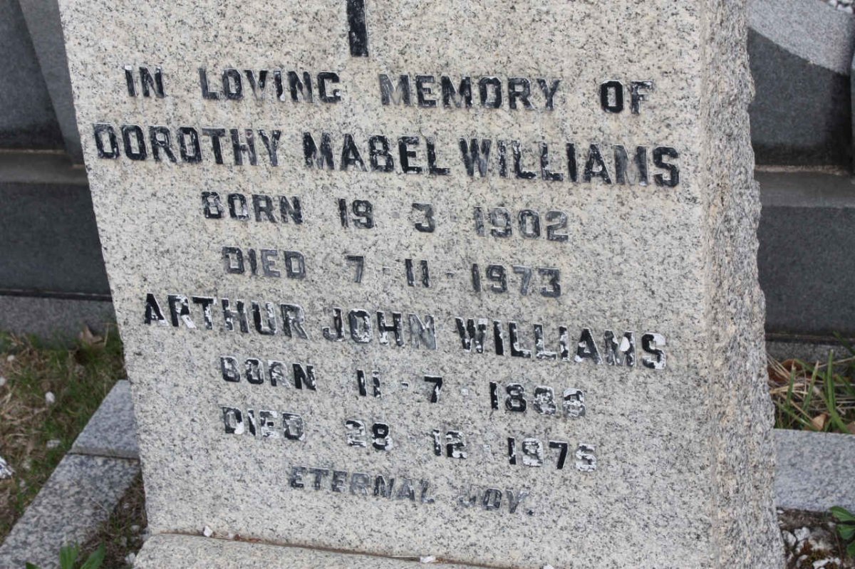 WILLIAMS Arthur John 1888-1975 &amp; Dorothy Mabel 1902-1973