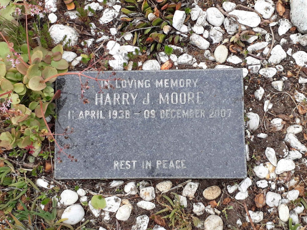 MOORE Harry J. 1938-2007