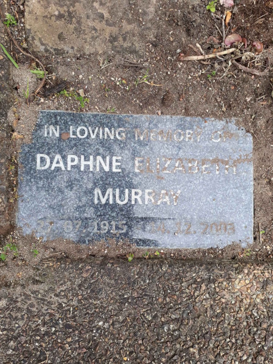 MURRAY Daphne Elizabeth 1915-2003