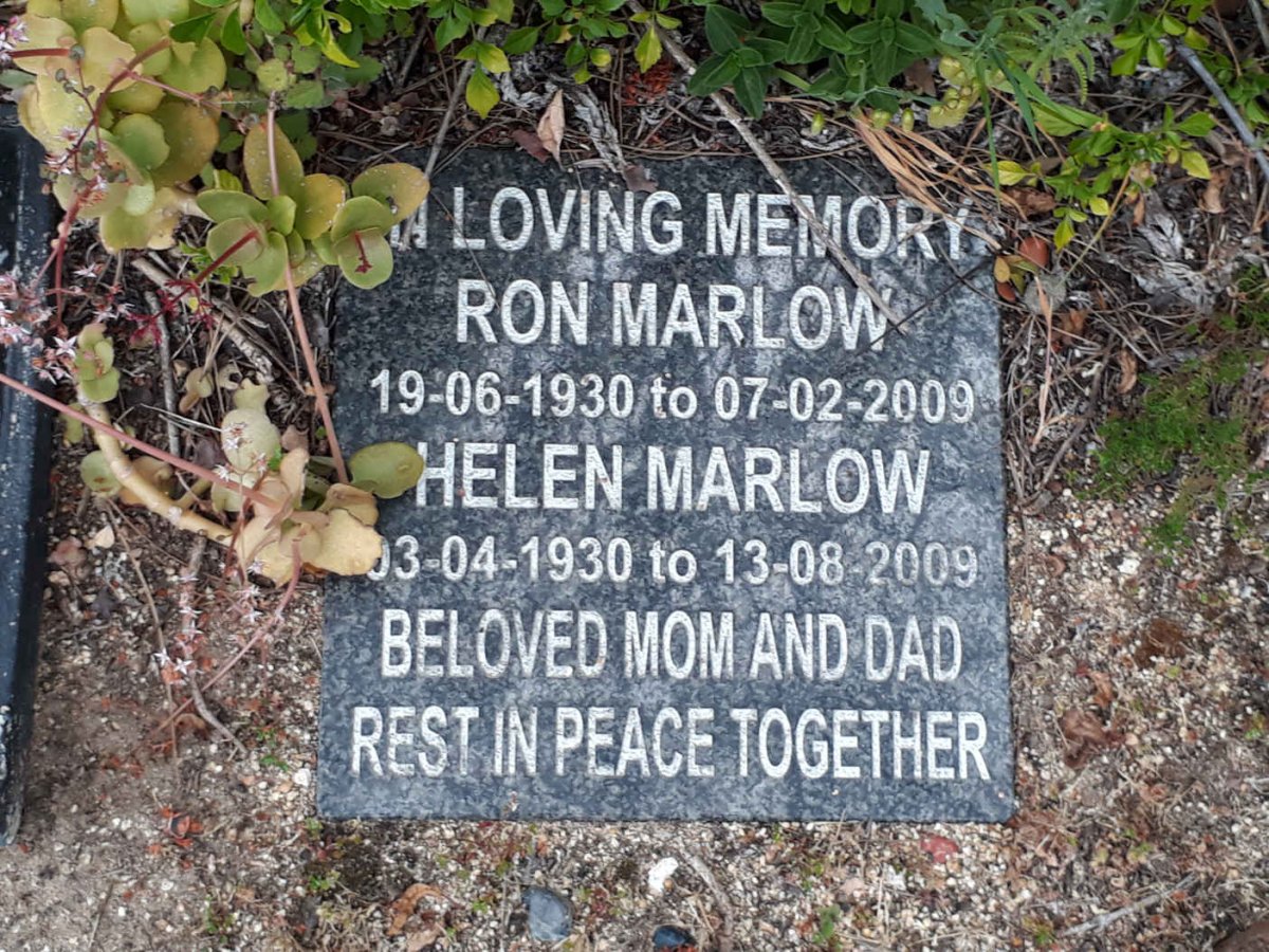 MARLOW Ron 1930-2009 &amp; Helen 1930-2009