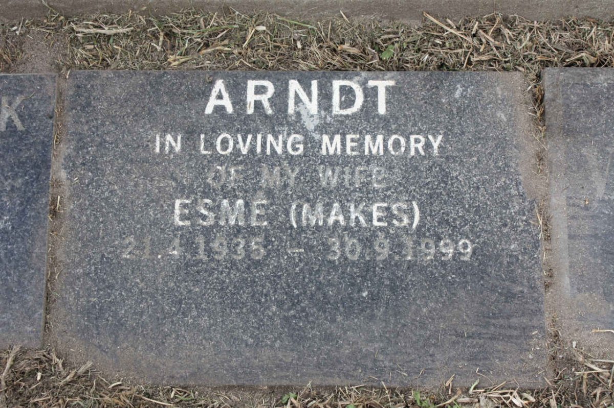 ARNDT Esme nee MAKES 1935-1999