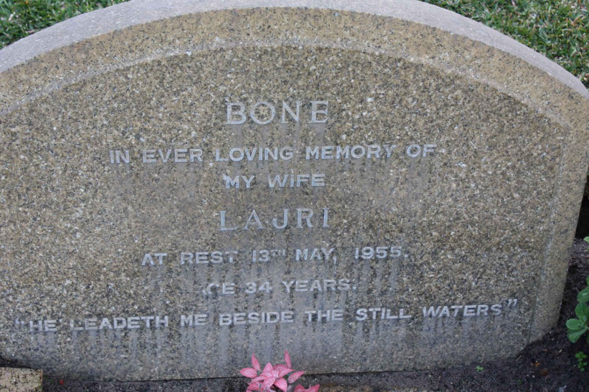 BONE Lajri -1955