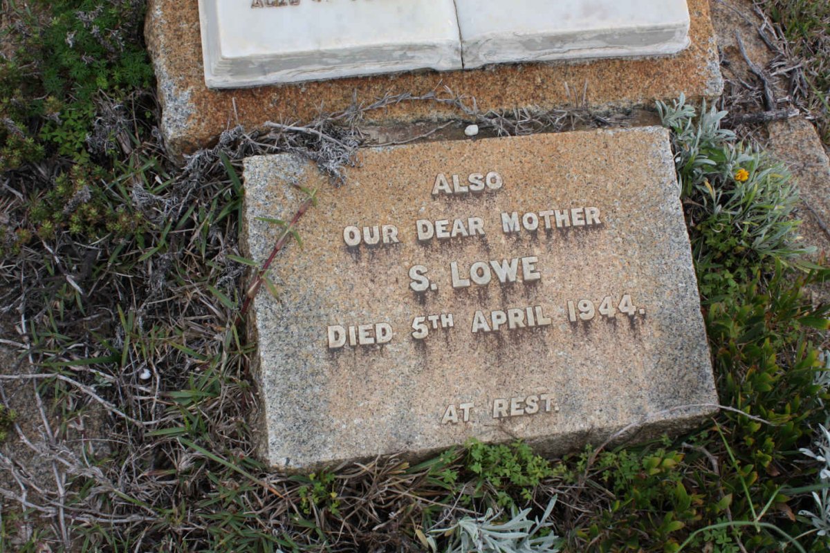 LOWE S. -1944