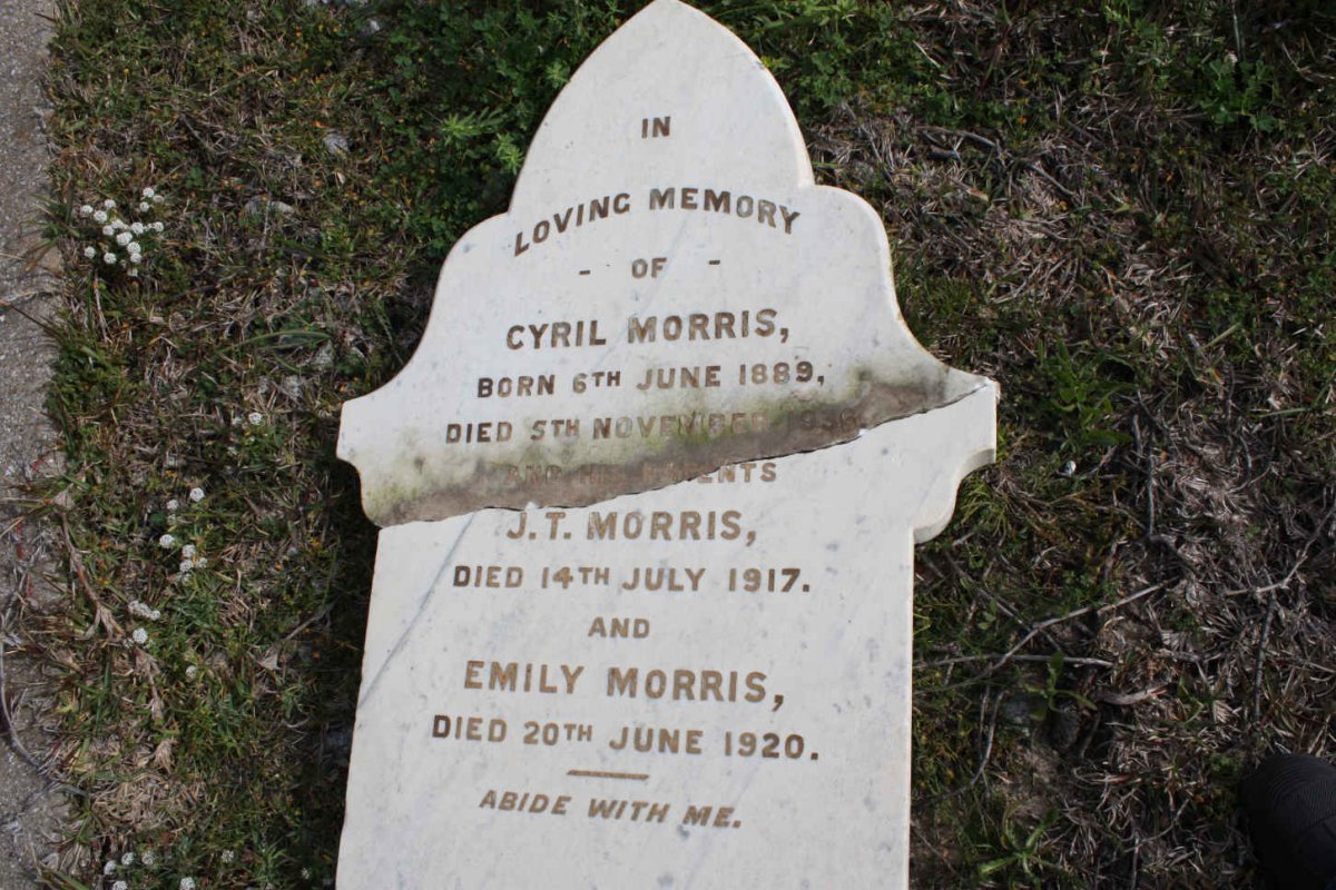 MORRIS Cyril 1889-1936 :: MORRIS J.T. -1917 :: MORRIS Emily -1920
