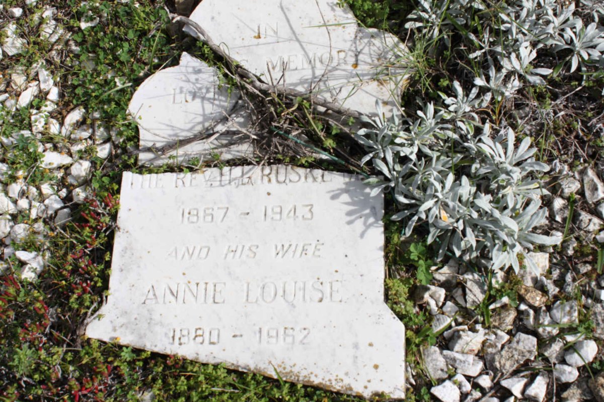 RUSKE H.L. 1867-1943 &amp; Annie Louise 1880-1962
