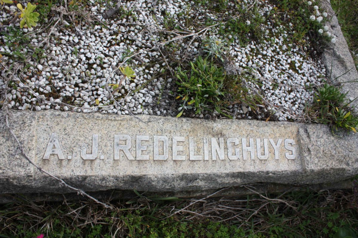 REDELINGHUYS A.J.
