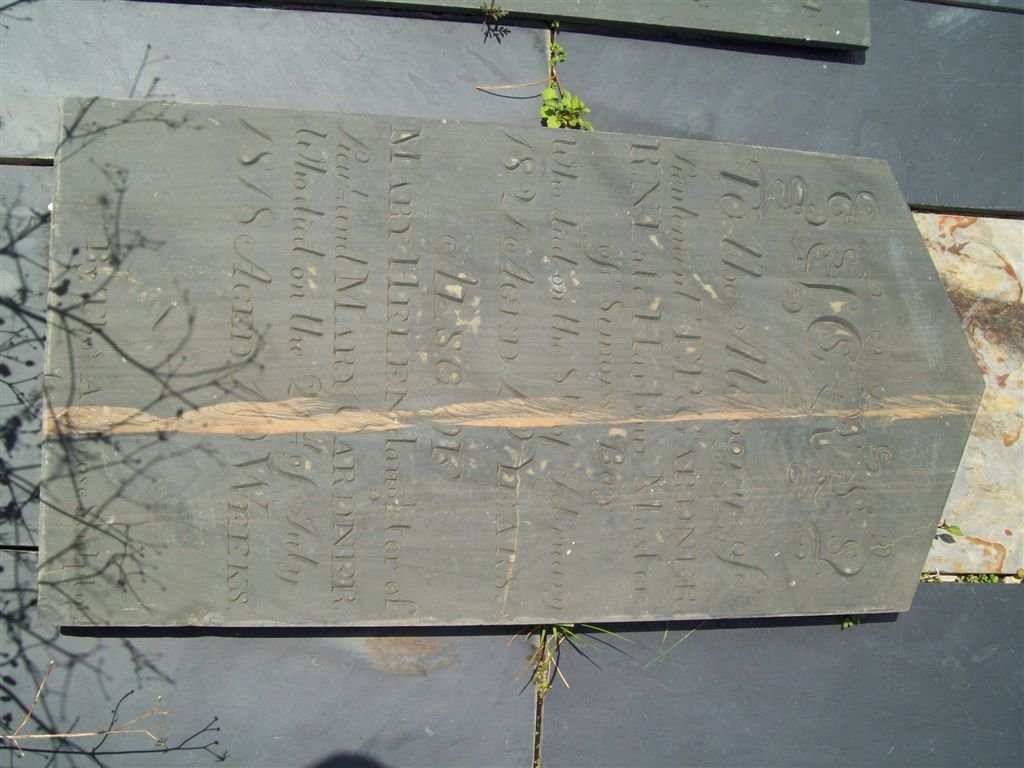 GARDNER T.P. -1821 :: GARDNER Mary Helen -1818