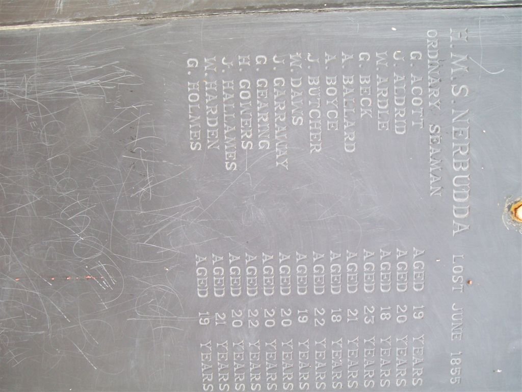 Monument for men buried at sea_14