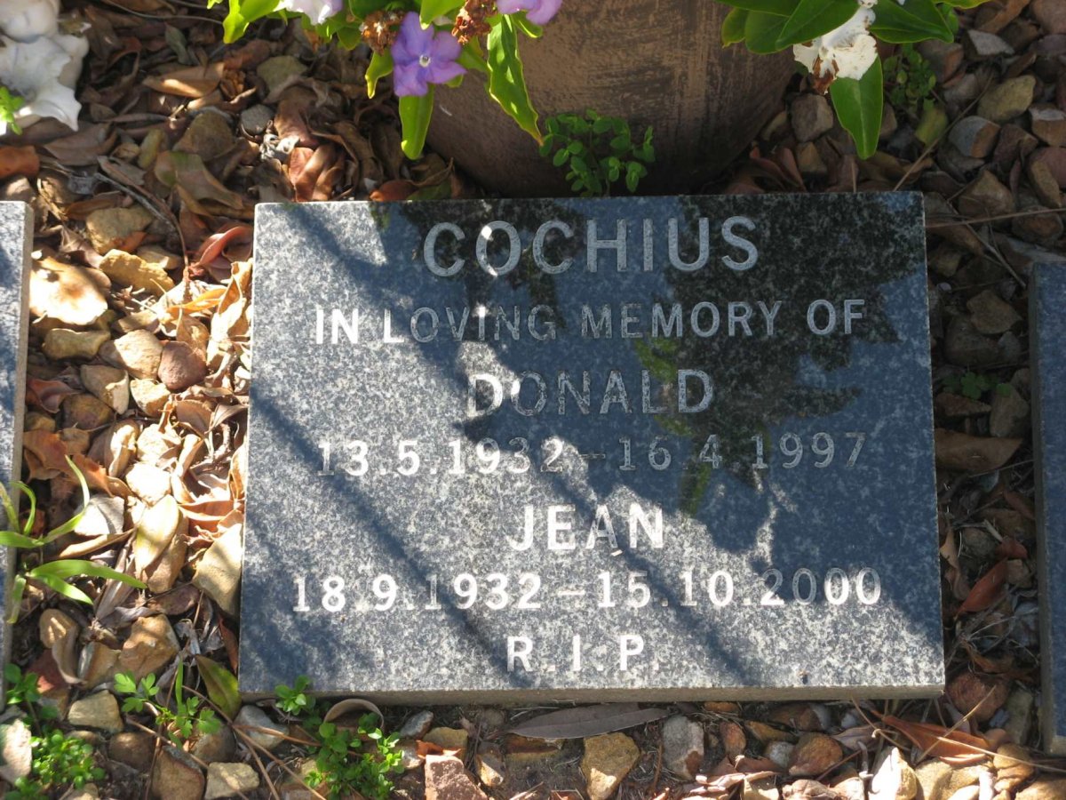 COCHIUS Donald 1932-1997 &amp; Jean 1932-2000