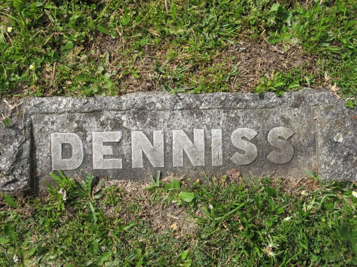 DENNISS