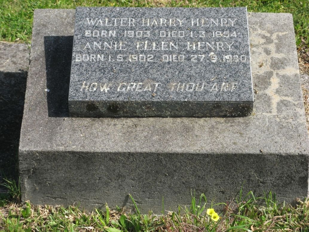 HENRY Walter Harry 1903-1954 &amp; Annie Ellen 1902-1980