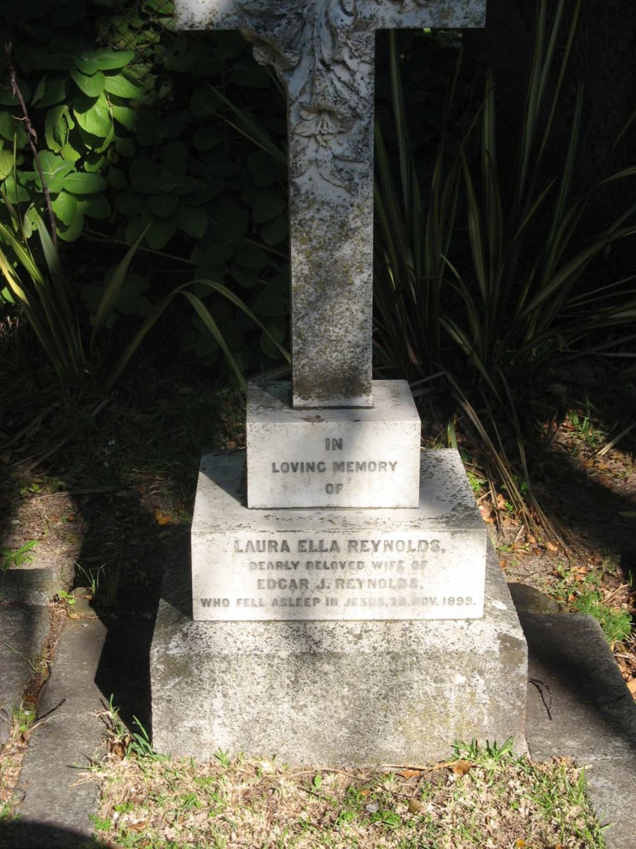 REYNOLDS Laura Ella -1899