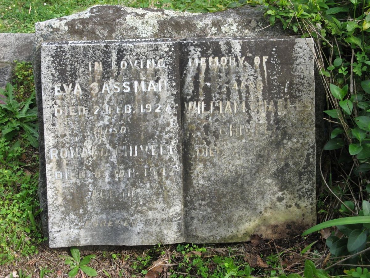 SASSMAN Eva -1927 :: CHIVELL Ronald -1942 :: CHIVELL William Charles