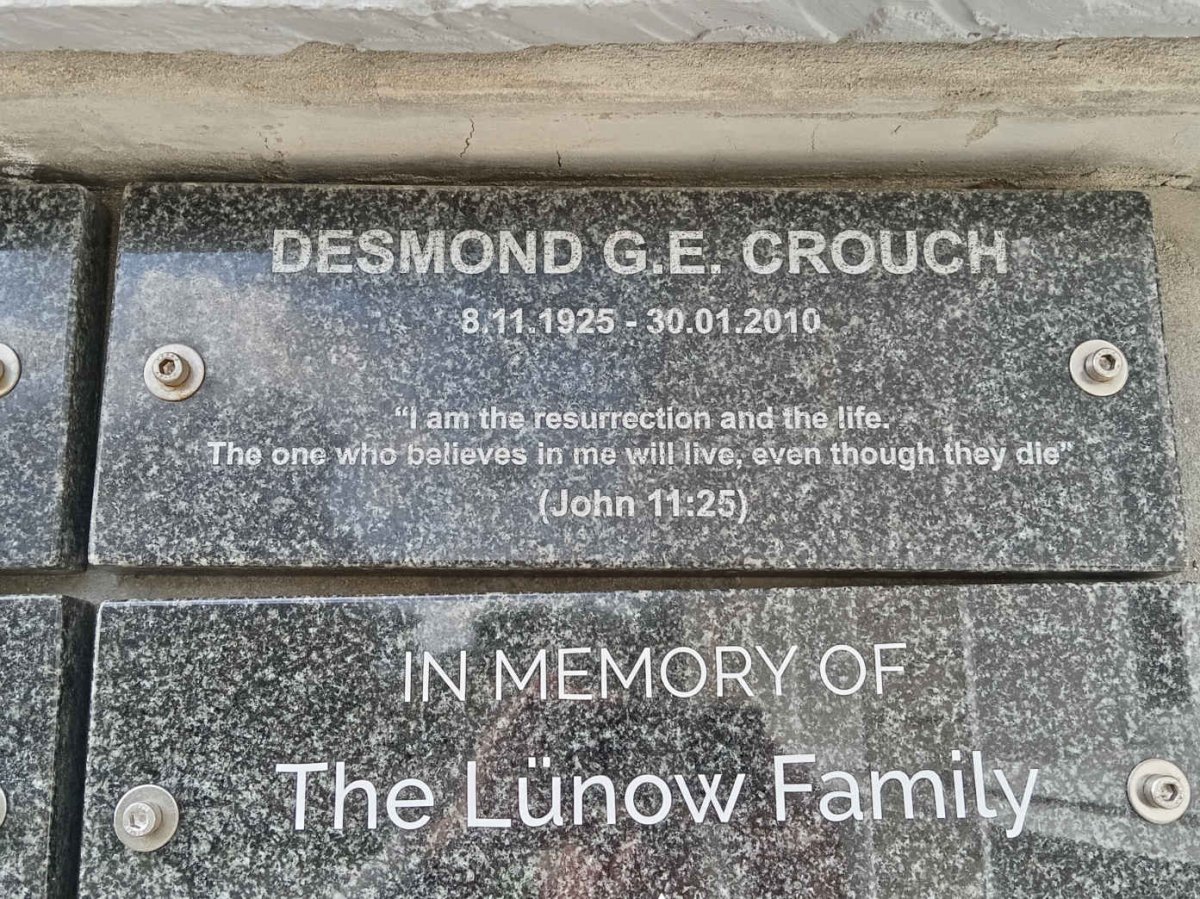 CROUCH Desmond G.E. 1925-2010