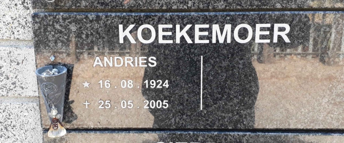 KOEKEMOER Andries 1924-2005