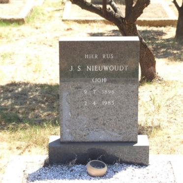 Nieuwoudt, J.S.