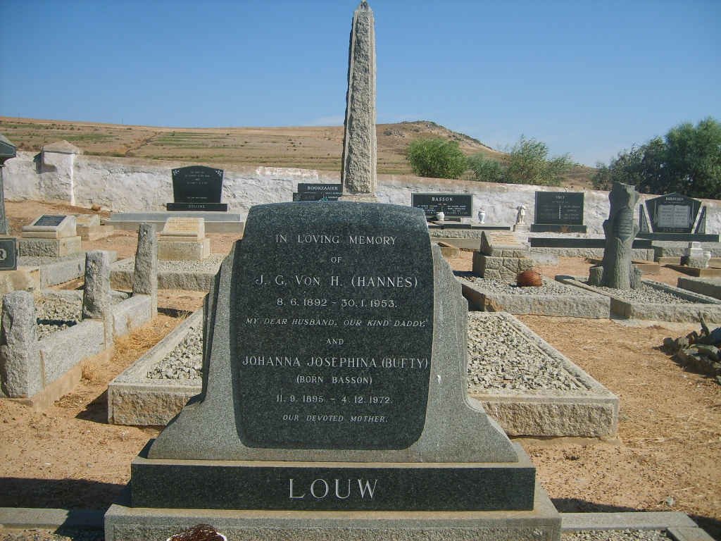 LOUW J.G. Von H. 1892-1953 &amp; Johanna Josephina BASSON 1895-1972