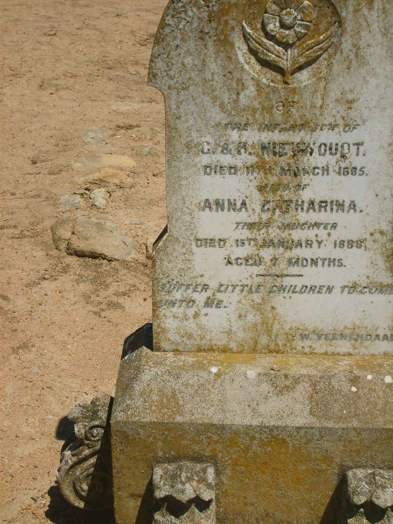 NIEUWOUDT Baby -1865 :: NIEUWOUDT Anna Catharina -1868
