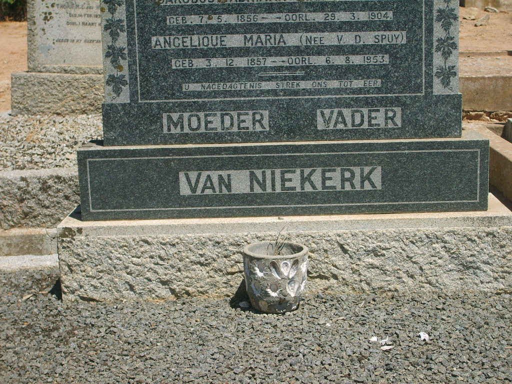 NIEKERK ?, van 1856-1904 &amp; Angelique Maria VAN DER SPUY 1857-1953