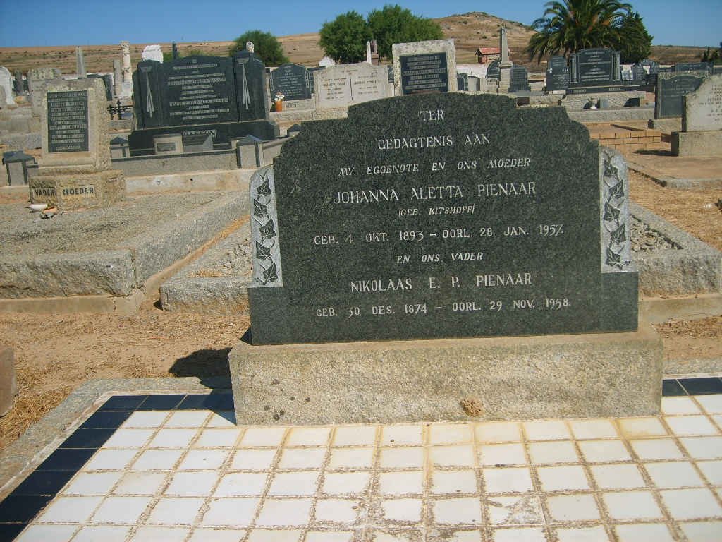 PIENAAR Nikolaas E.P. 1874-1958 &amp; Johanna Aletta KITSHOFF 1893-1957