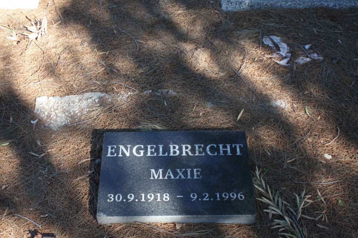ENGELBRECHT Maxie 1918-1996