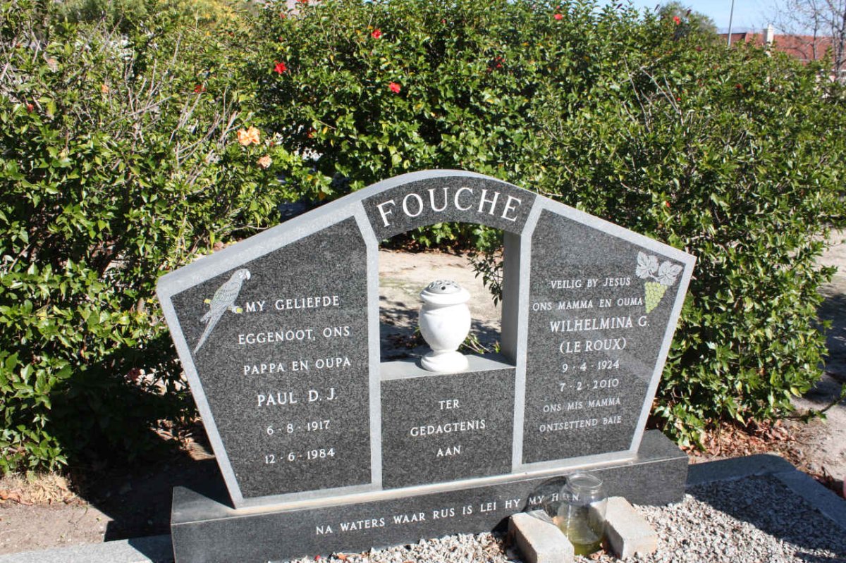 FOUCHE Paul D.J. 1917-1984 &amp; Wilhelmina G. LE ROUX 1924-2010
