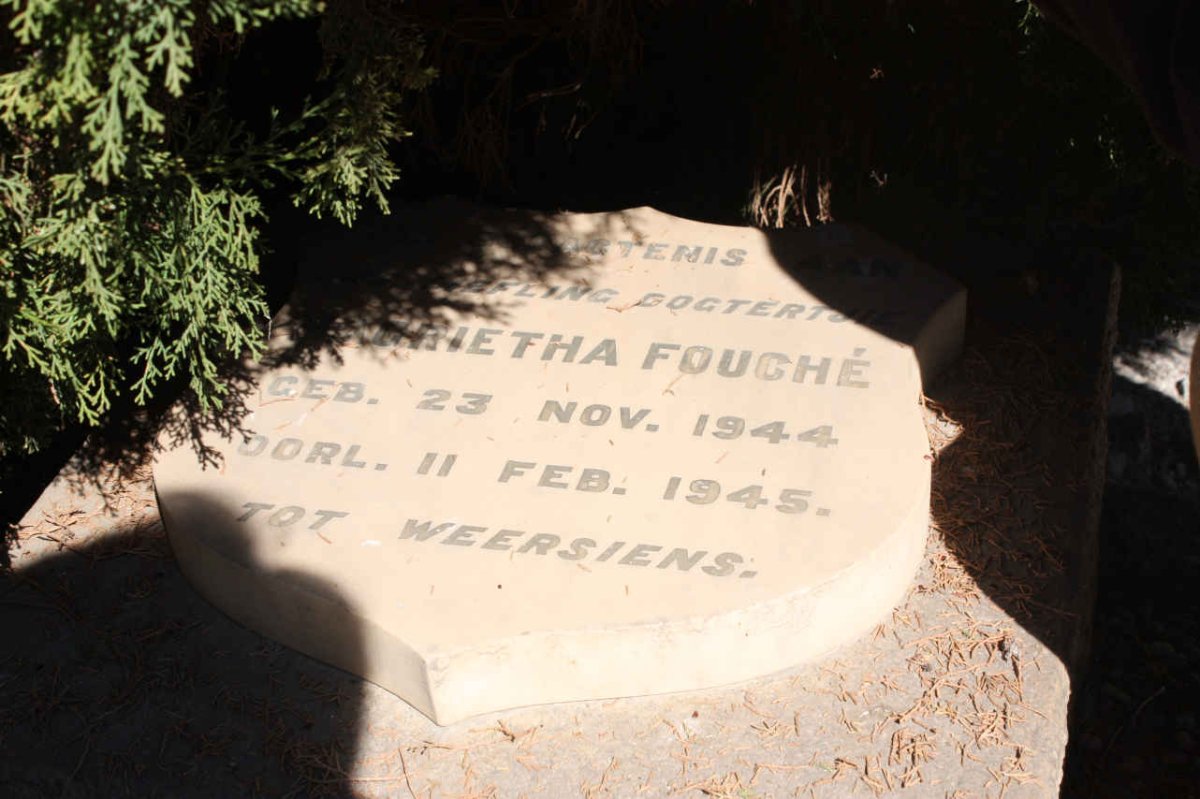 FOUCHE Magrietha 1944-1944
