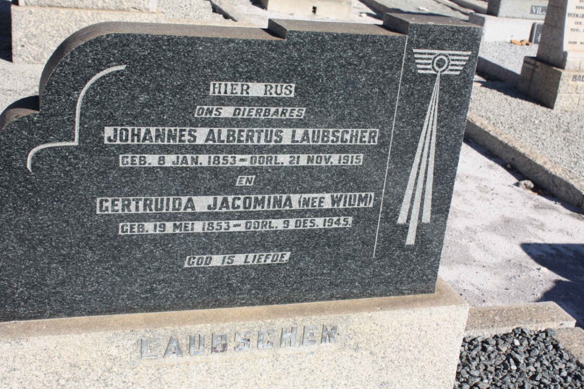 LAUBSCHER Johannes Albertus 1853-1915 &amp; Gertruida Jacomina WIUM 1853-1945