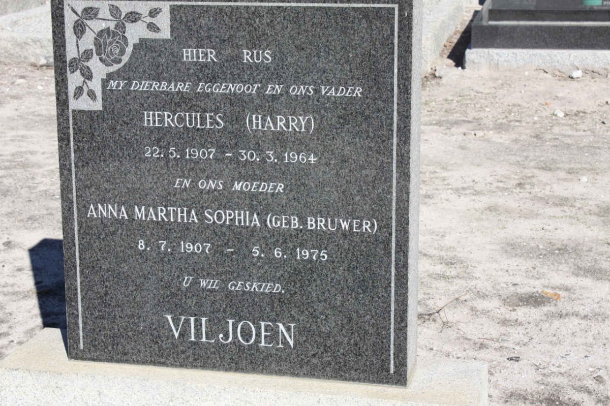 VILJOEN Hercules 1907-1064 &amp; Anna Martha Sophia BRUWER 1907-1975