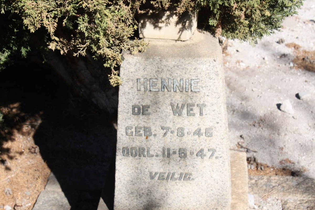 WET Hennie, de 1946-1947 