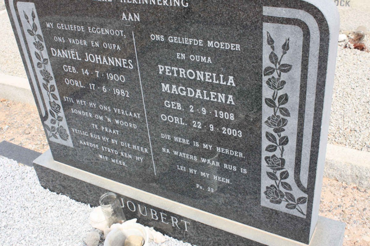 JOUBERT Daniël Johannes 1900-1982 &amp; Petronella Magdalena 1908-2003
