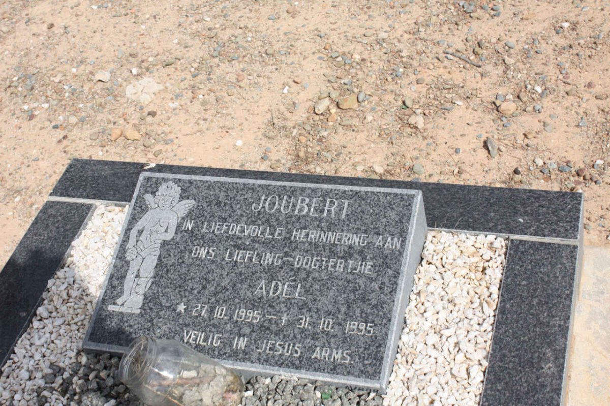 JOUBERT Adél 1995-1995