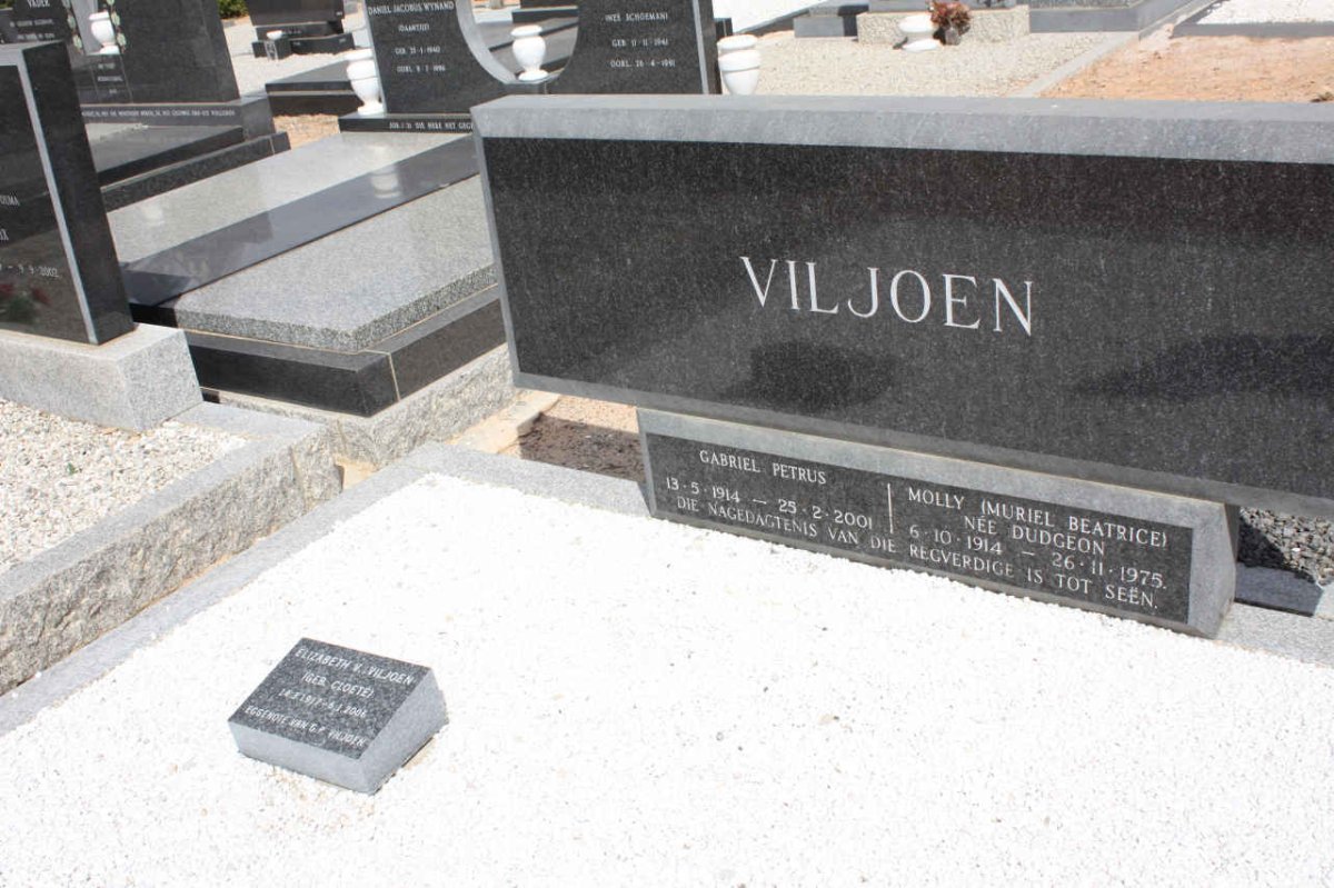 VILJOEN Gabriel Petrus 1914-2001 &amp; Muriel Beatrice DUDGEON 1914-1975 :: VILJOEN Elizabeth V. nee CLOETE 1917-2006