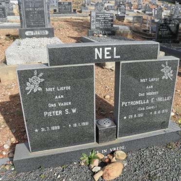 NEL Pieter S.W. 1889-1951 &amp; Petronella E. DAVEL 1901-1975