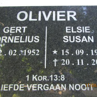 OLIVIER Gert C. 1952- & Elsie Susan 1952-2020