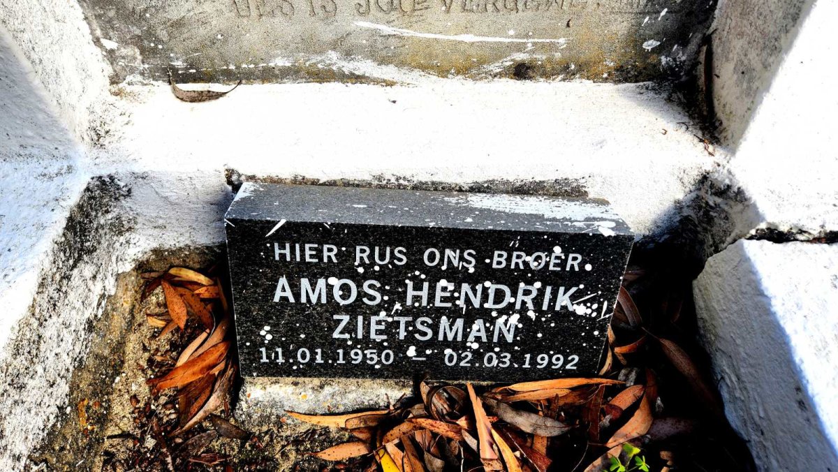 ZIETSMAN Amos Hendrik 1950-1992