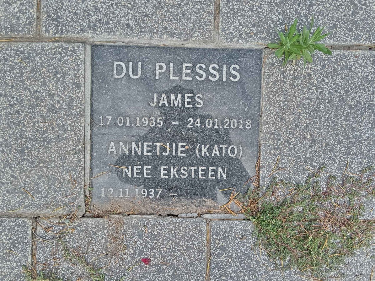 PLESSIS, du James 1935-2018 &amp; Annetjie nee EKSTEEN 1937-