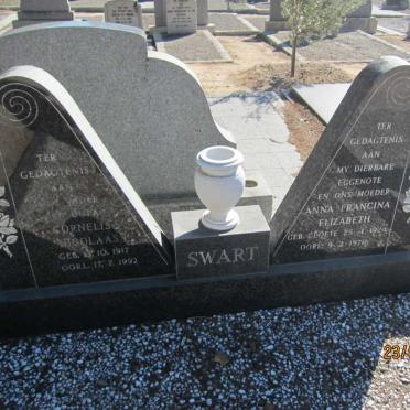 SWART Cornelis Nicolaas 1917-1992 &amp; Anna Francina Elizabeth CLOETE 1924-1976