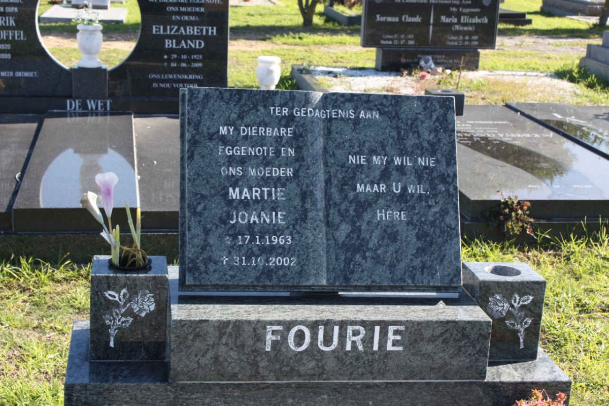 FOURIE Martie Joanie 1963-2002